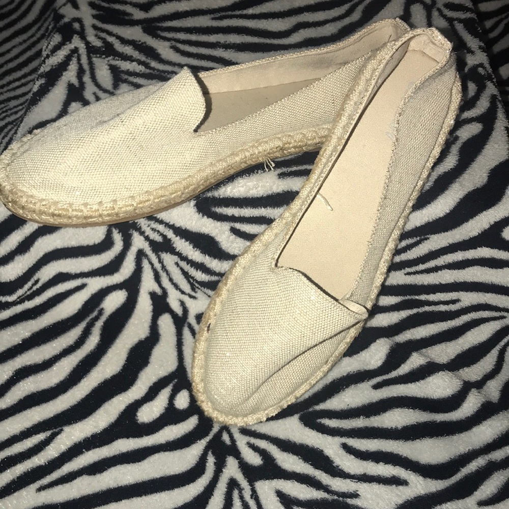 Slip on flats